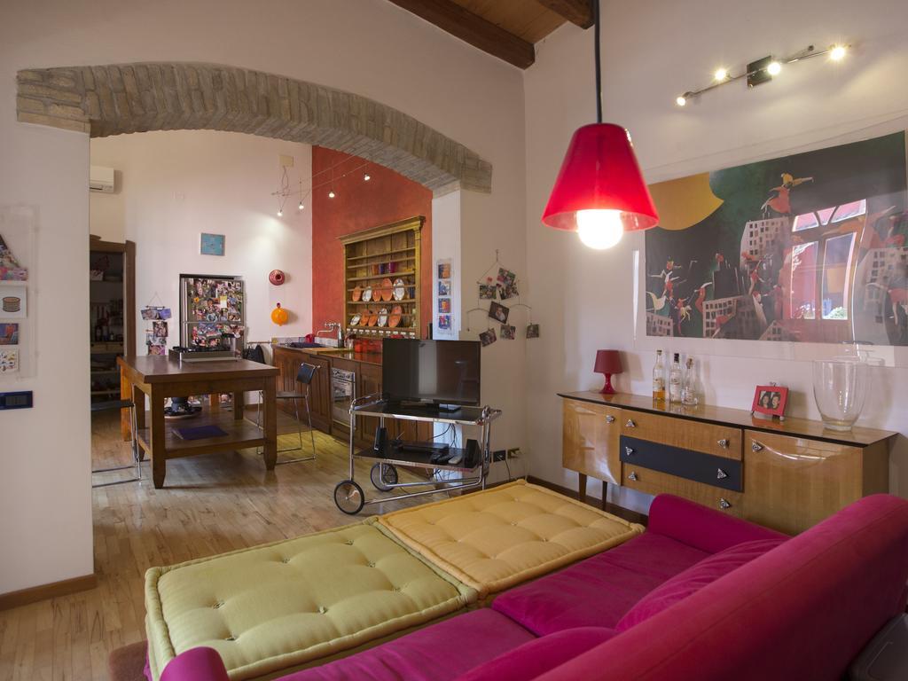 Casa Isotta Bed & Breakfast กวาร์ตู ซานเตเลนา ภายนอก รูปภาพ