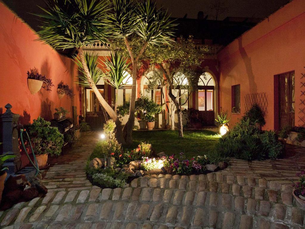 Casa Isotta Bed & Breakfast กวาร์ตู ซานเตเลนา ภายนอก รูปภาพ